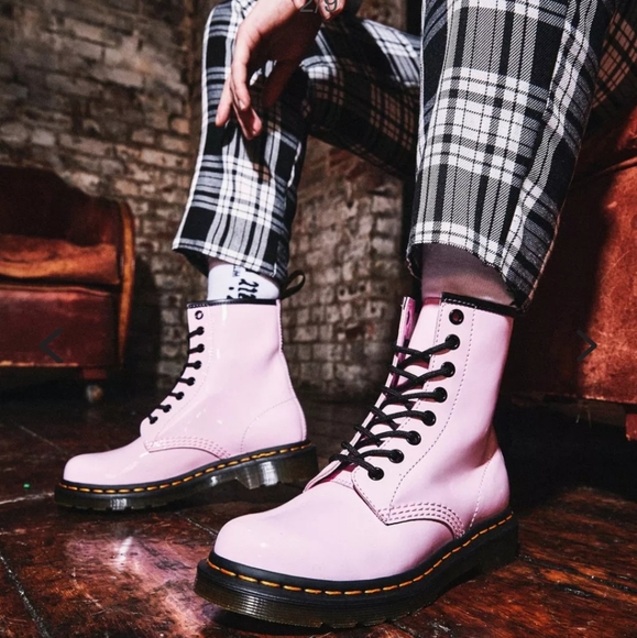 Martens 1460 Women's Patent Leather Boots Fashion (W-10)